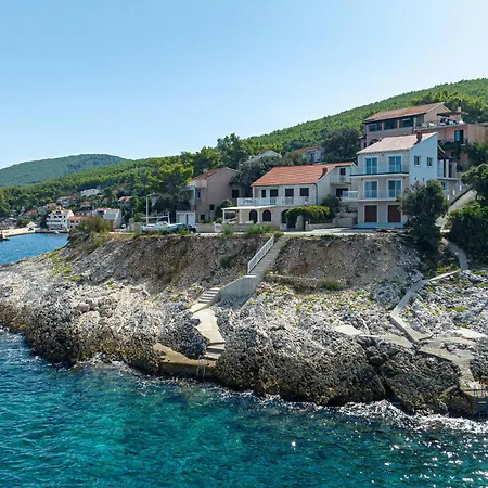 Apartments By The Sea Prigradica, Korcula - 627 *